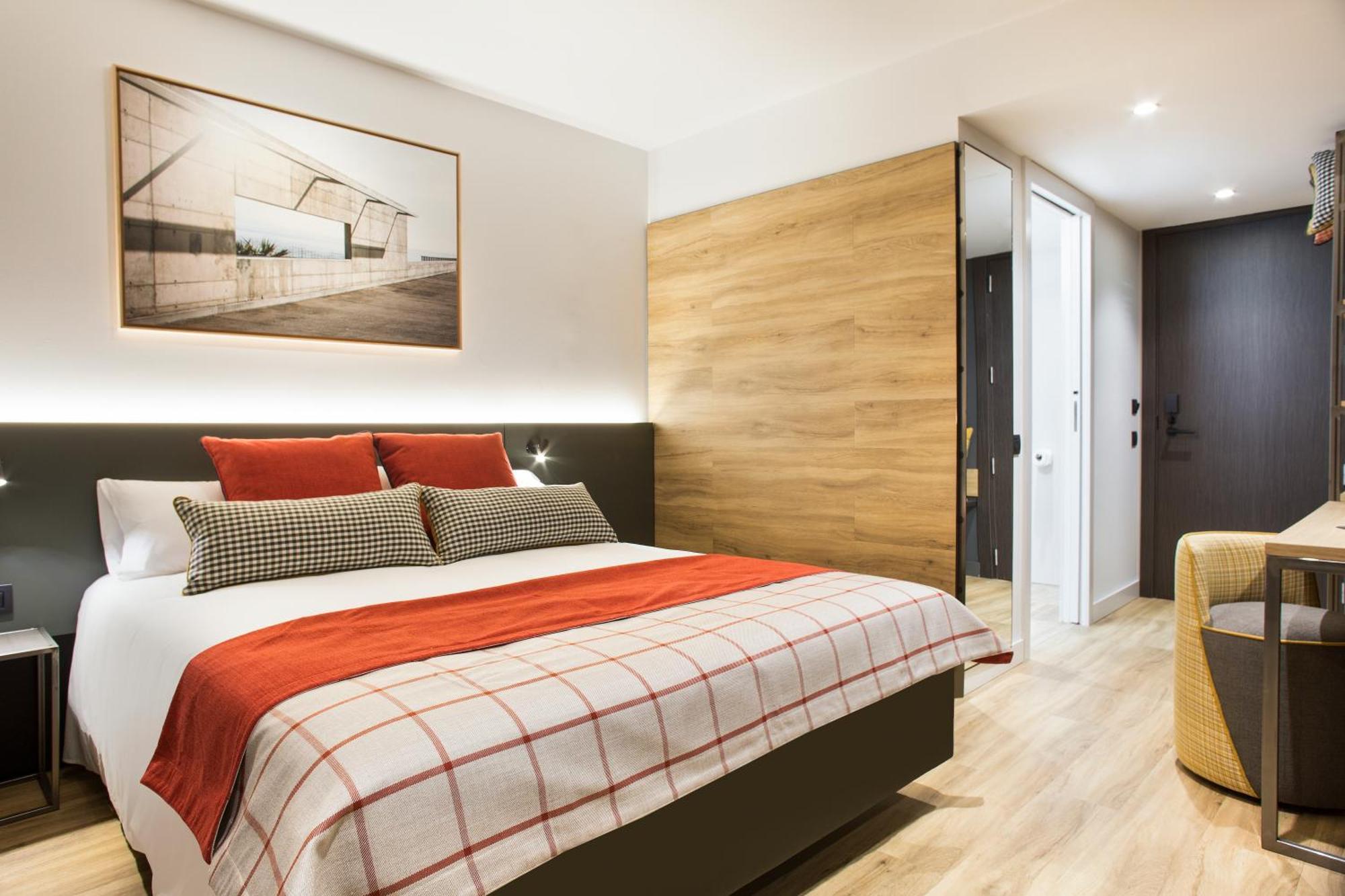 Double Room,1224095284:JPEG